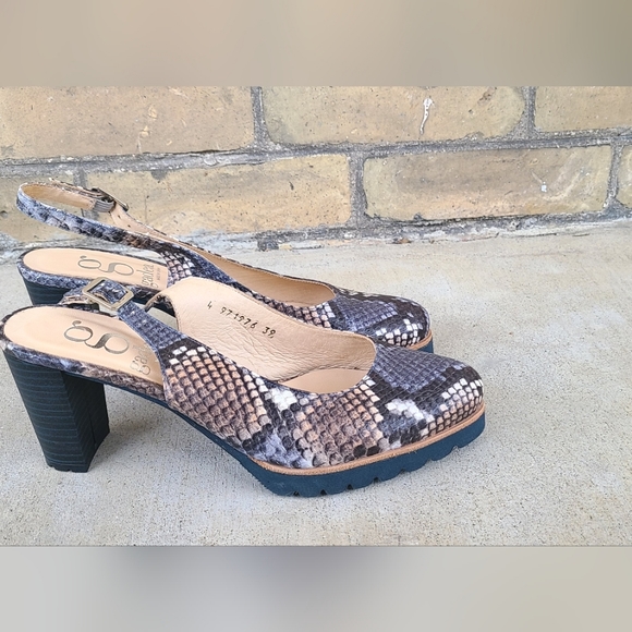 Gadea Shoes - Gadea Snakeskin Sling Backs
